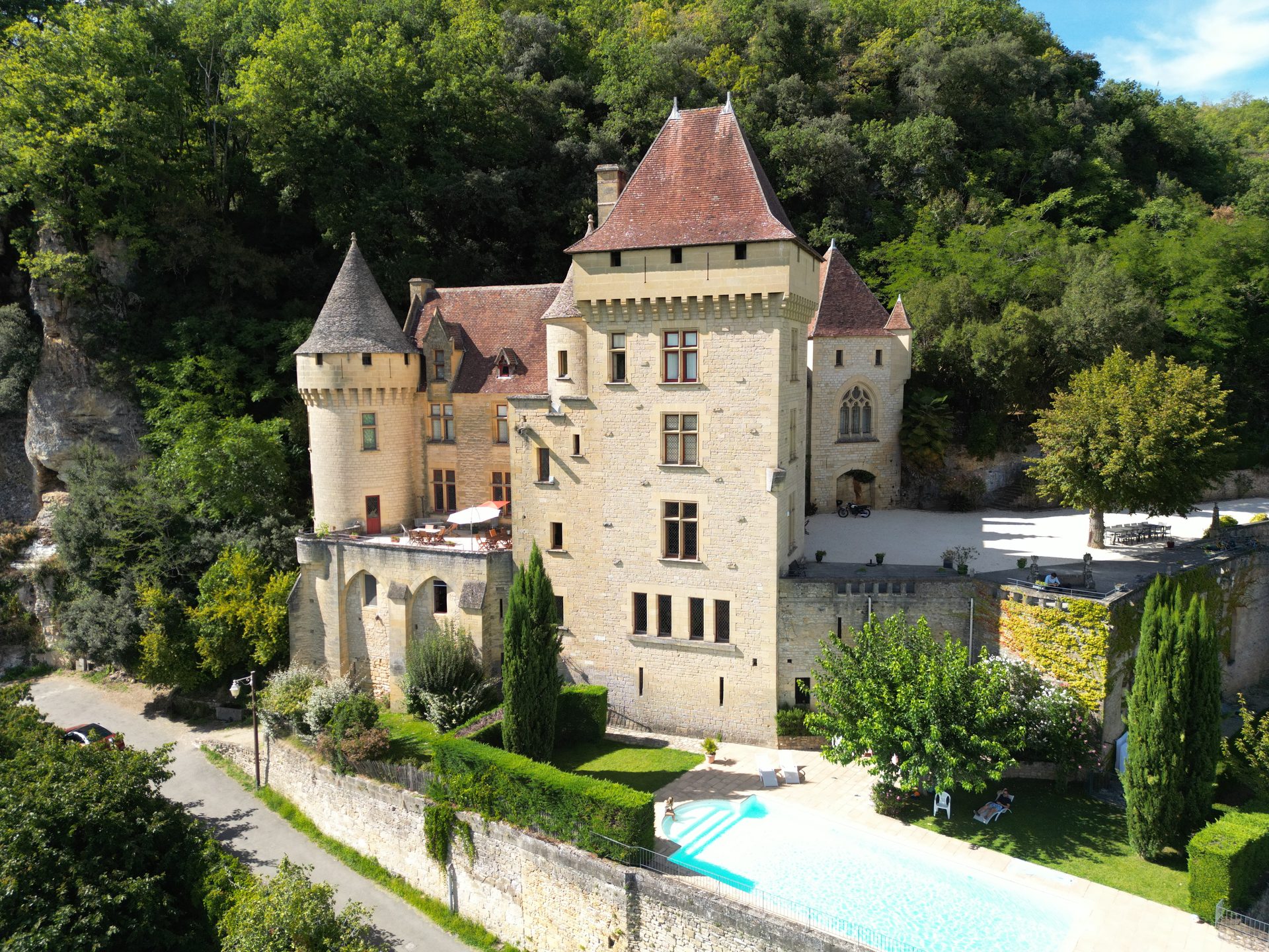 Vue aérienne drone du château