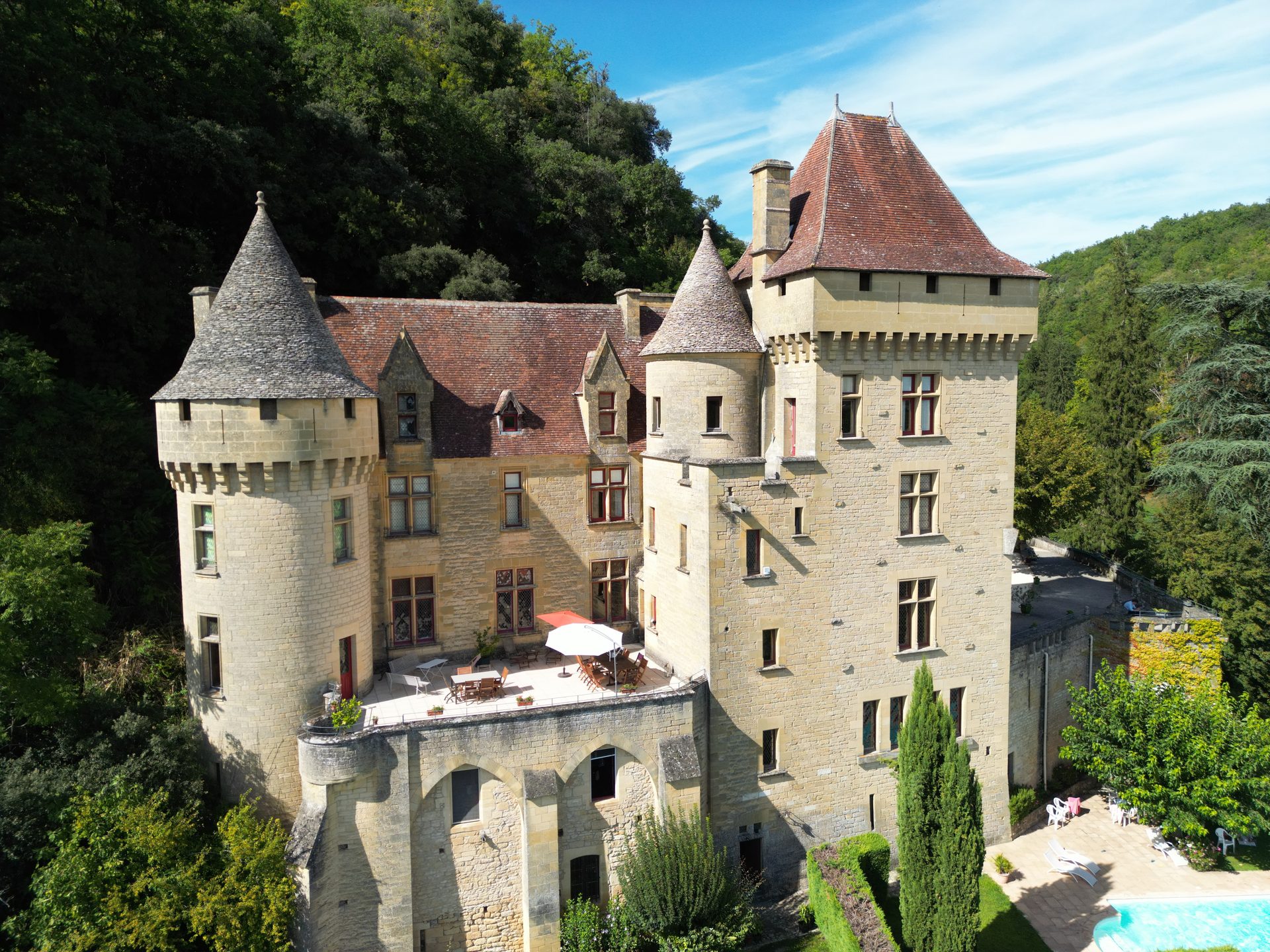 Vue drone façade principale